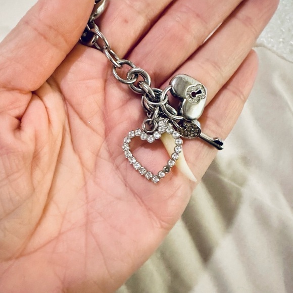 Dolce & Gabbana authentic silver tone chain charm bracelet crystal Heart Logo - Picture 7 of 9